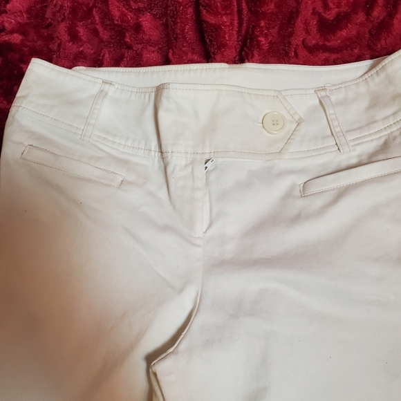WHITE WIDE LEG CAPRIS! - Picture 6 of 13